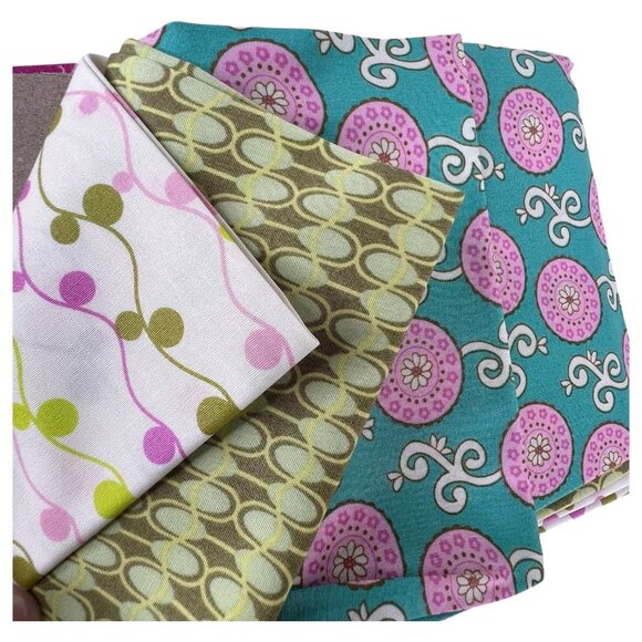 Annie’s Creative Quilters Fabric Club Girly Girl Fabric Collection Pattern Pillo - Picture 4 of 4